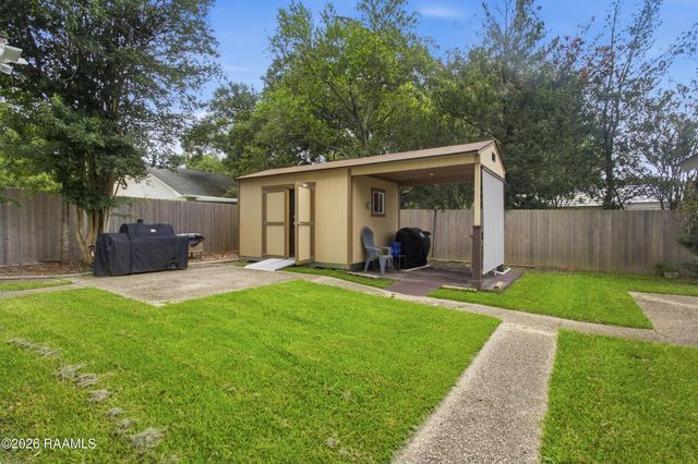 1915 Alonzo Street, Opelousas, LA 70570