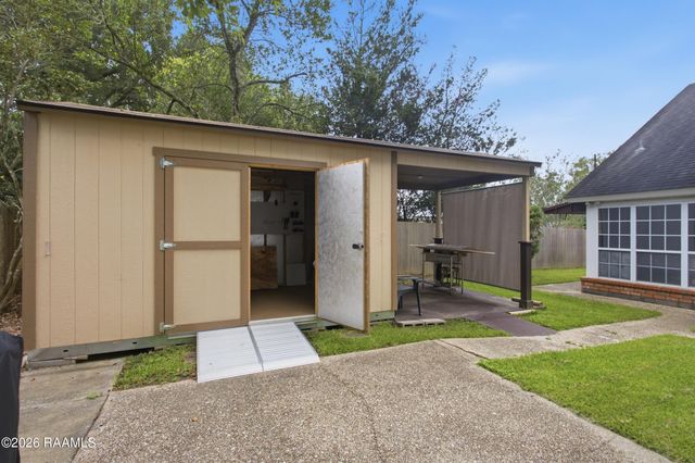 1915 Alonzo Street, Opelousas, LA 70570