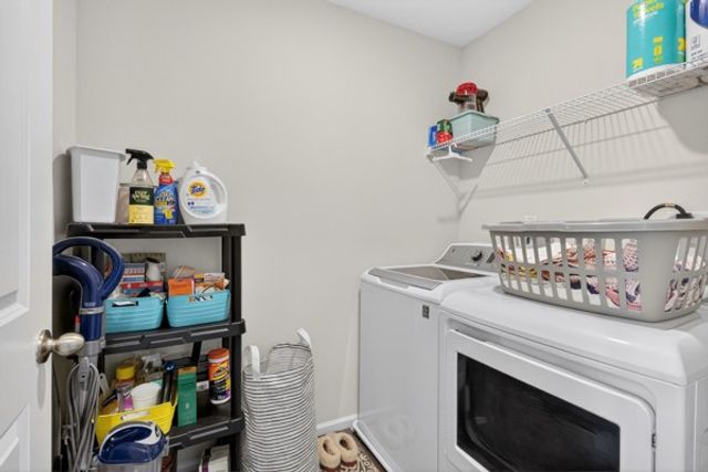 6055 Cullen Dr, La Vergne, TN 37086