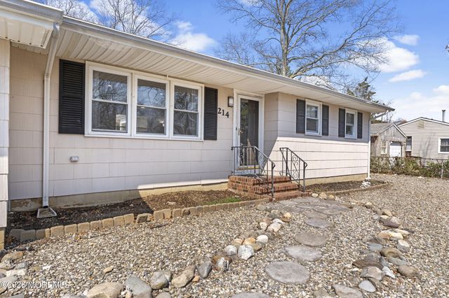214 Davis Avenue, Forked River, NJ 08731