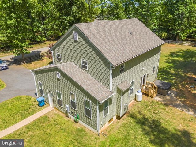 35 RETRIEVER CT, Bumpass, VA 23024