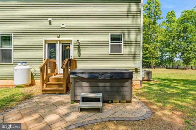 35 RETRIEVER CT, Bumpass, VA 23024