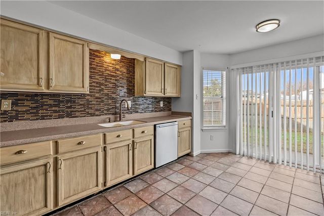 3124 Damascus TRL, Virginia Beach, VA 23453