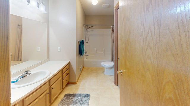 3431 Douglas Drive N, Crystal, MN 55422