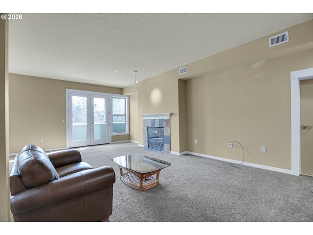 11626 Se WINGSPAN Way 6A, Happy Valley, OR 97086