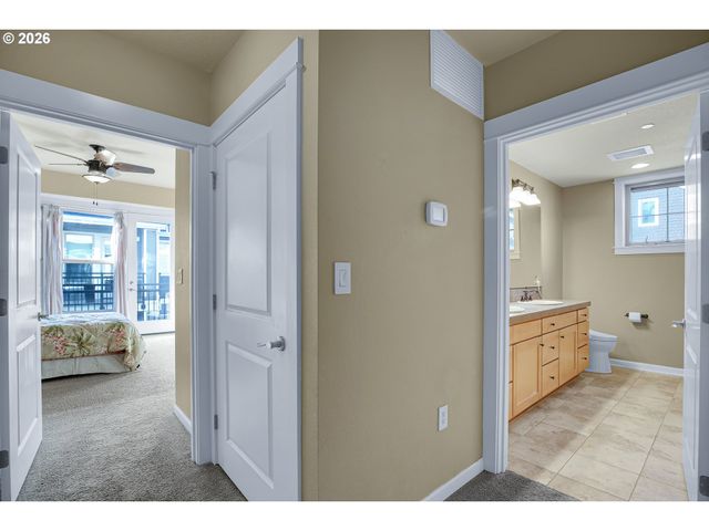 11626 Se WINGSPAN Way 6A, Happy Valley, OR 97086