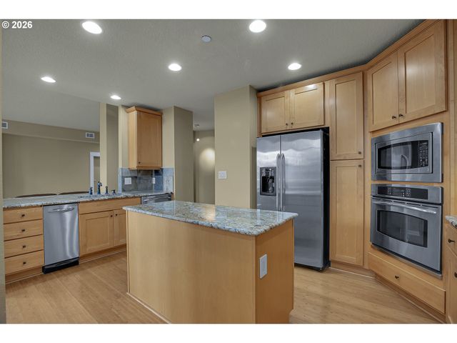 11626 Se WINGSPAN Way 6A, Happy Valley, OR 97086