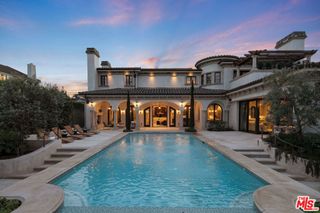 6882 Arizona Avenue, Los Angeles, CA 90045