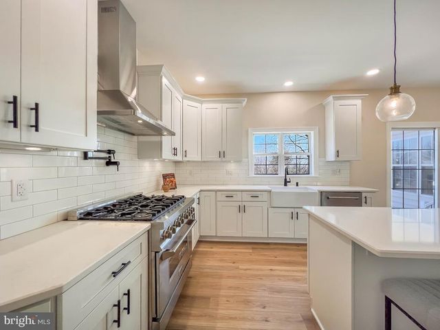 1400 N LIMEKILN PIKE, Chalfont, PA 18914