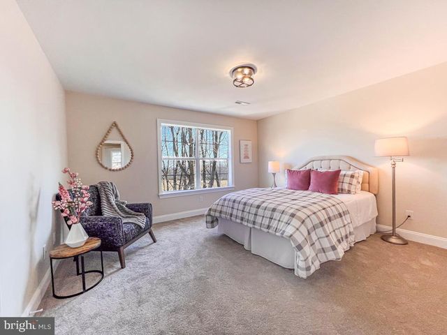 1400 N LIMEKILN PIKE, Chalfont, PA 18914