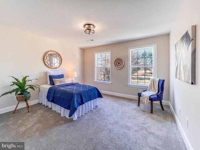 1400 N LIMEKILN PIKE, Chalfont, PA 18914