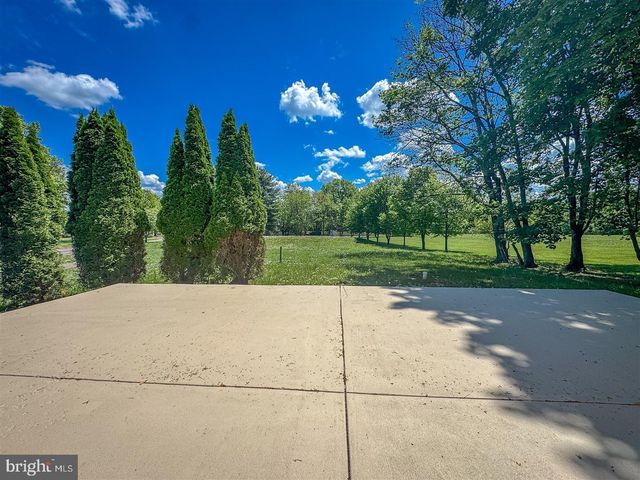 1400 N LIMEKILN PIKE, Chalfont, PA 18914