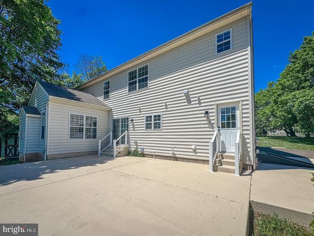 1400 N LIMEKILN PIKE, Chalfont, PA 18914