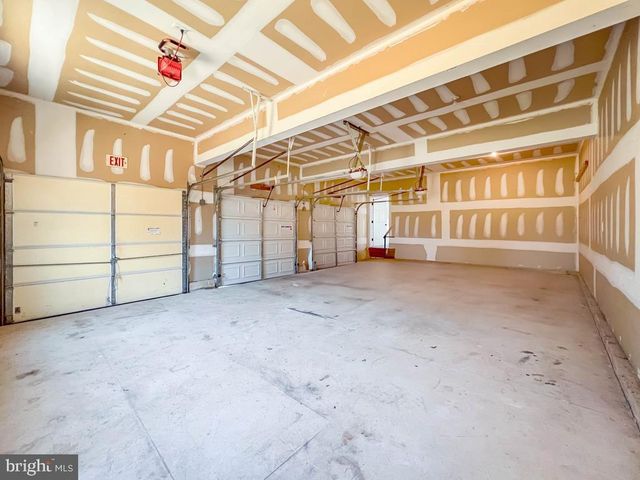 1400 N LIMEKILN PIKE, Chalfont, PA 18914