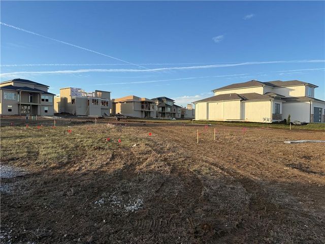 18616 Reinhardt Street, Overland Park, KS 66085