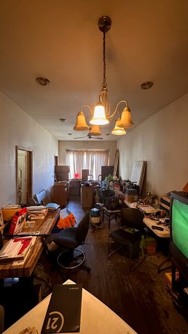 4818 S Princeton Avenue, Chicago, IL 60609