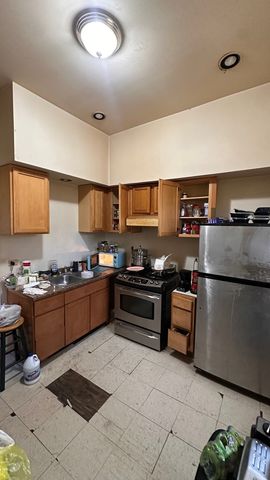4818 S Princeton Avenue, Chicago, IL 60609