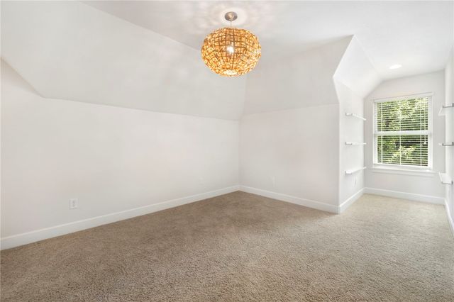 970 N Eastwood Drive, Fayetteville, AR 72701