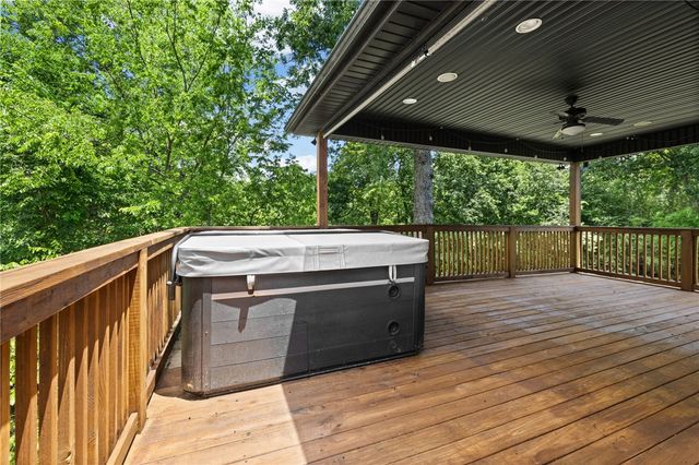 970 N Eastwood Drive, Fayetteville, AR 72701