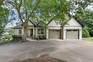 970 N Eastwood Drive, Fayetteville, AR 72701