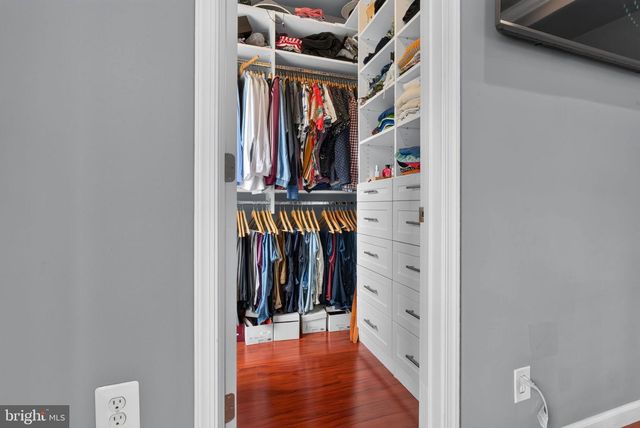4292 SOUTH CAPITOL TER SW, Washington, DC 20032