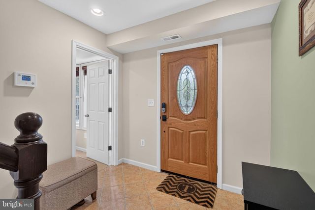 4292 SOUTH CAPITOL TER SW, Washington, DC 20032