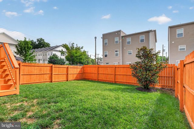 4292 SOUTH CAPITOL TER SW, Washington, DC 20032