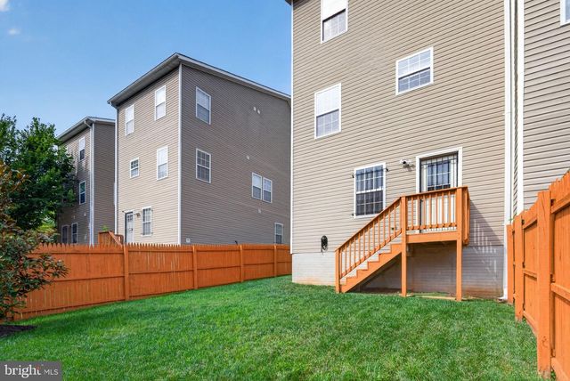 4292 SOUTH CAPITOL TER SW, Washington, DC 20032