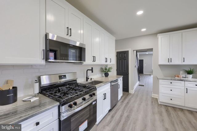 662 WALNUT ST, Columbia, PA 17512