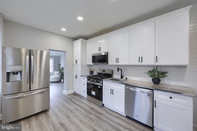 662 WALNUT ST, Columbia, PA 17512