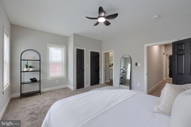662 WALNUT ST, Columbia, PA 17512