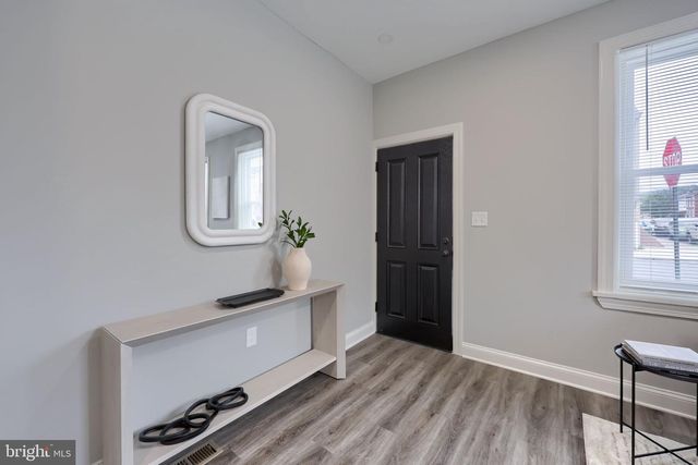 662 WALNUT ST, Columbia, PA 17512