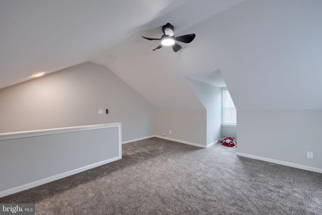 662 WALNUT ST, Columbia, PA 17512