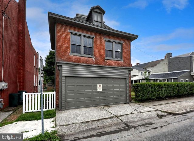 662 WALNUT ST, Columbia, PA 17512