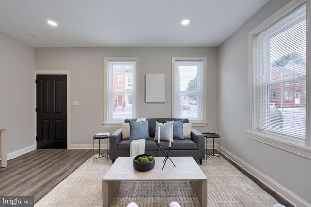 662 WALNUT ST, Columbia, PA 17512