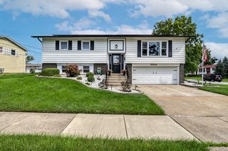5814 Essex Road, Oak Forest, IL 60452