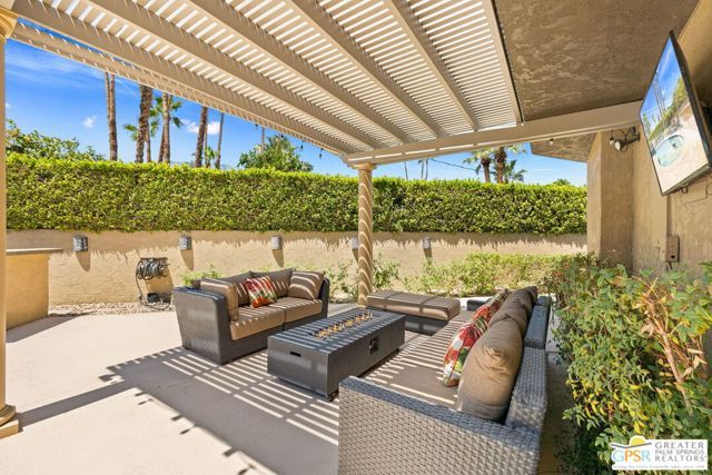 2295 E Park Drive, Palm Springs, CA 92262