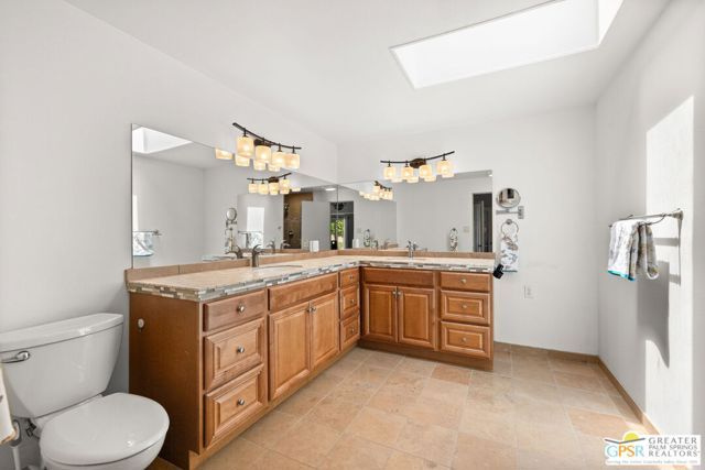 2295 E Park Drive, Palm Springs, CA 92262