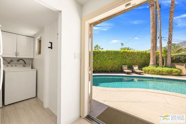 2295 E Park Drive, Palm Springs, CA 92262