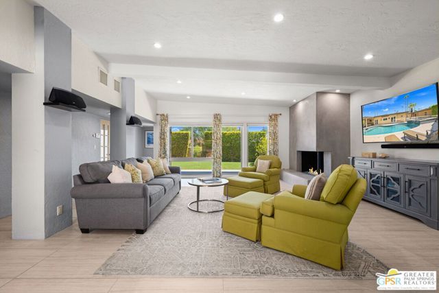 2295 E Park Drive, Palm Springs, CA 92262