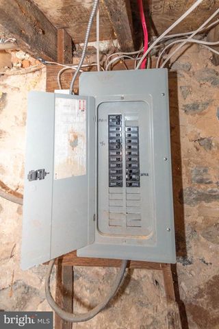 2557 W BALTIMORE ST, Baltimore, MD 21223