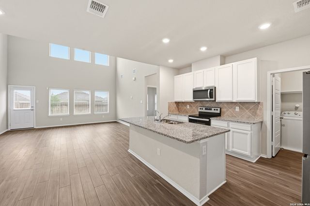 7731 COFFEE ML, San Antonio, TX 78252