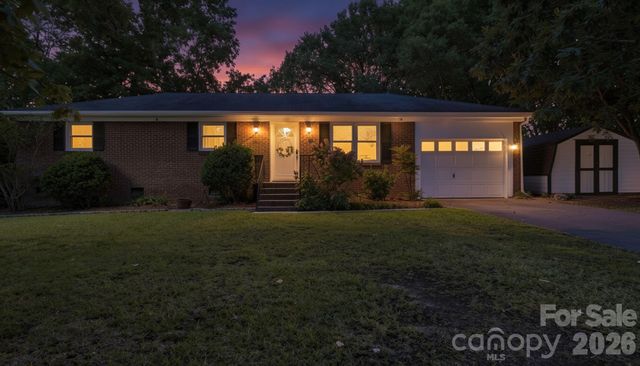 3442 Matthews Indian Trail Road, Matthews, NC 28104
