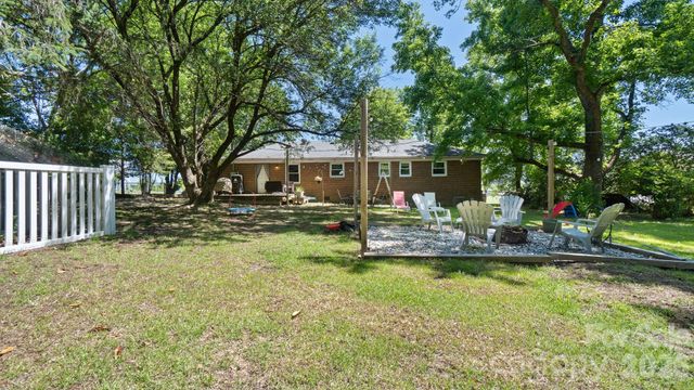 3442 Matthews Indian Trail Road, Matthews, NC 28104