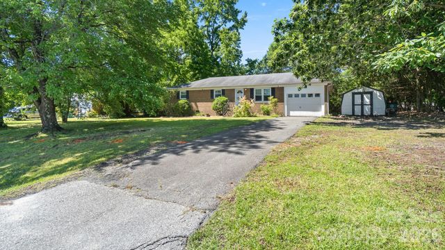 3442 Matthews Indian Trail Road, Matthews, NC 28104