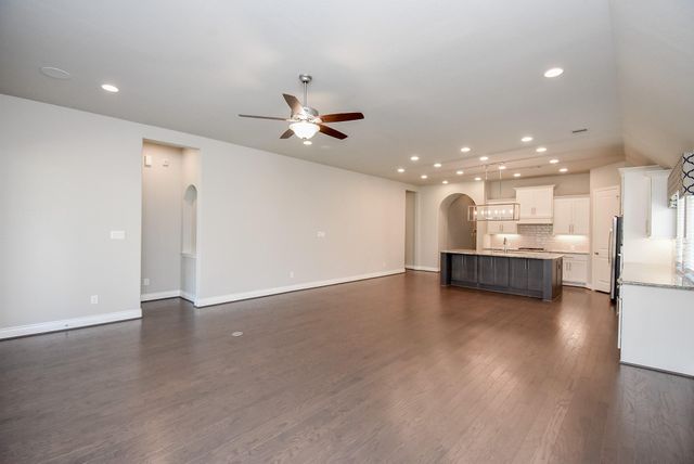 8133 Tyrell Heights Drive, Magnolia, TX 77354
