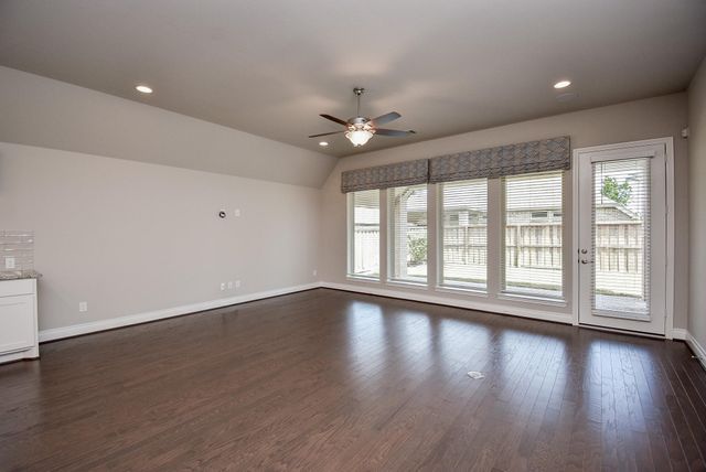 8133 Tyrell Heights Drive, Magnolia, TX 77354