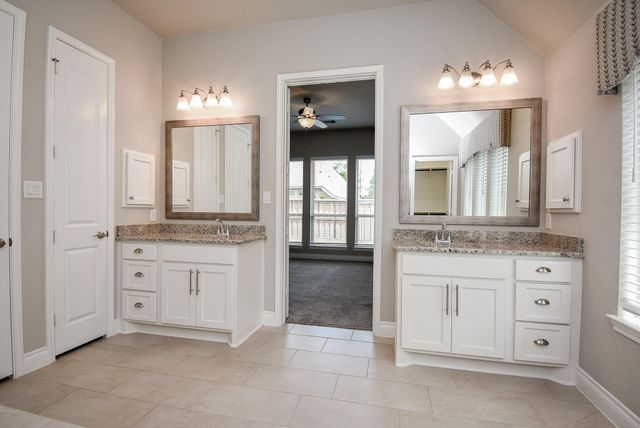 8133 Tyrell Heights Drive, Magnolia, TX 77354