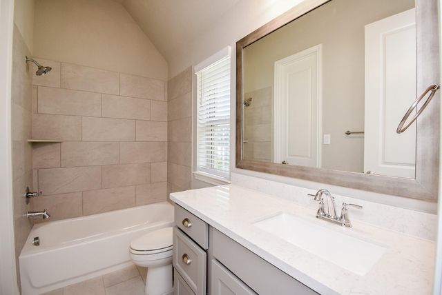 8133 Tyrell Heights Drive, Magnolia, TX 77354
