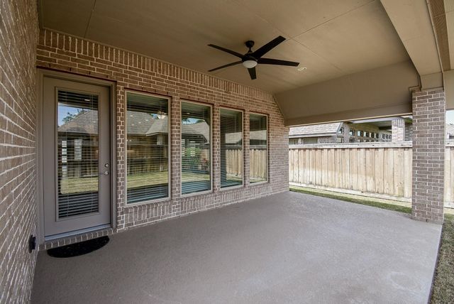 8133 Tyrell Heights Drive, Magnolia, TX 77354